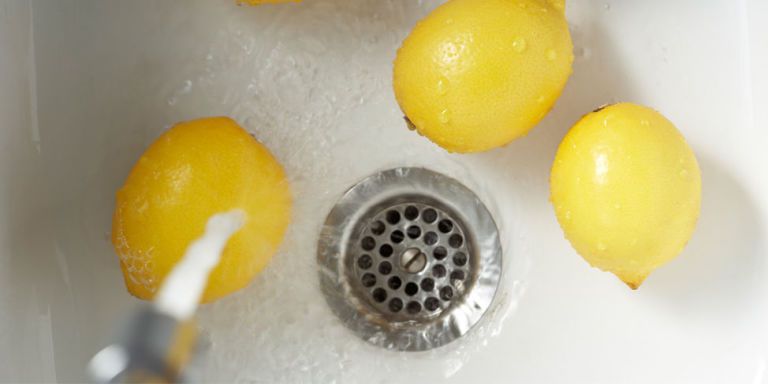 Unclogging drain